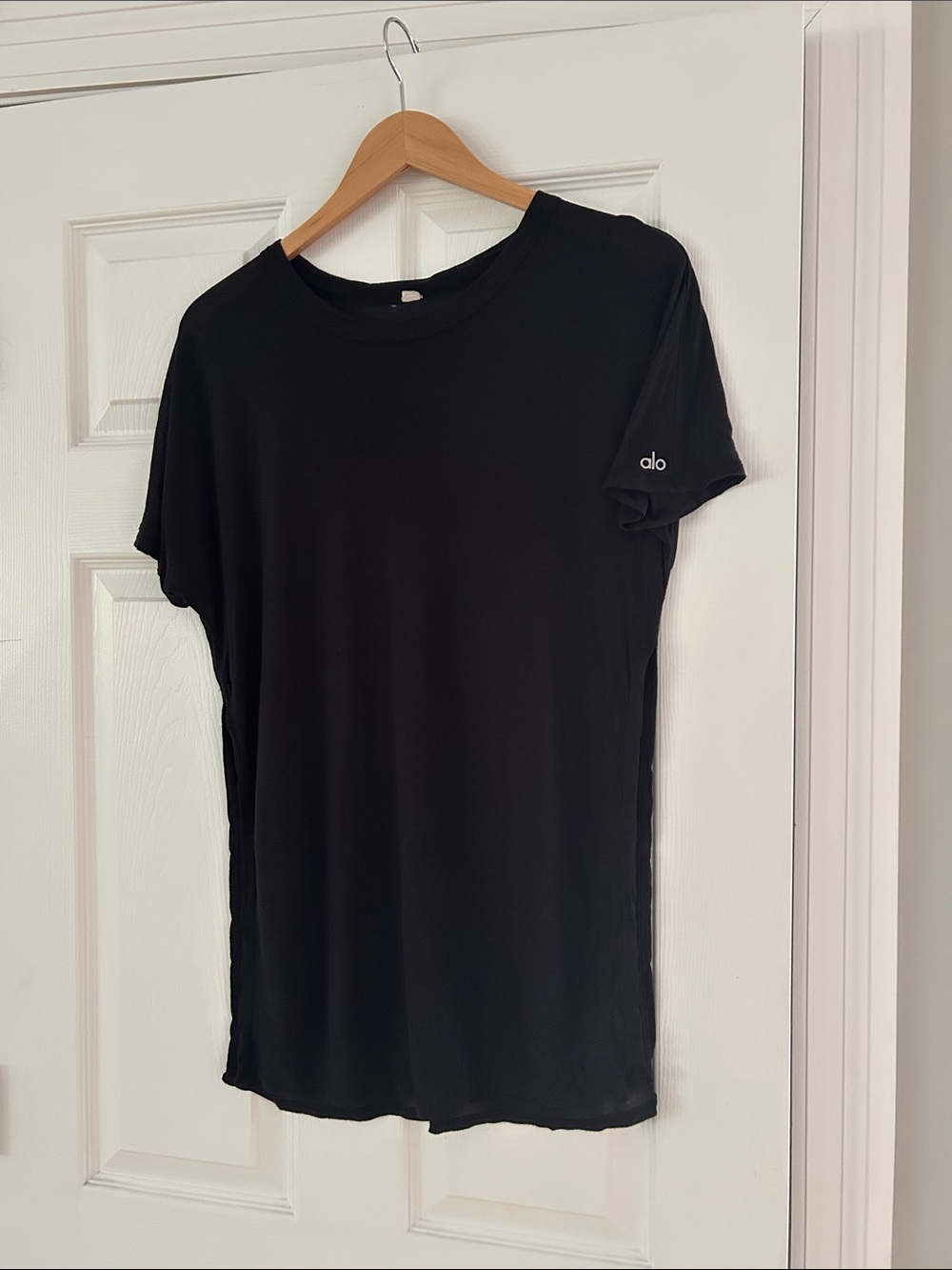Alo Womens Black Dreamer Tee Side Slit Size S